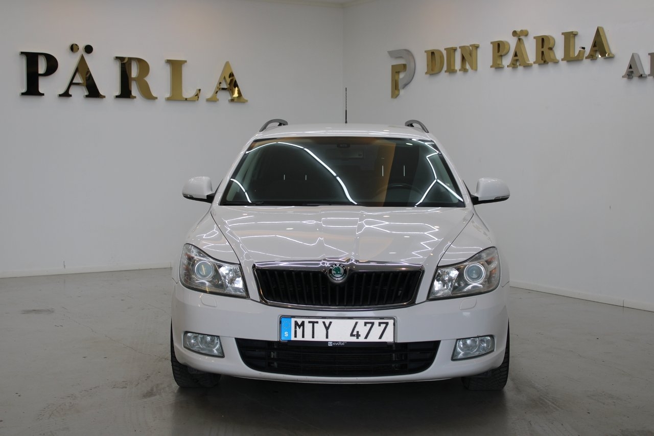 Skoda Octavia 2013, bild 2/10