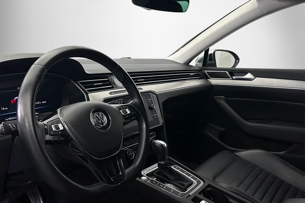 Volkswagen Passat 2019, bild 4/10