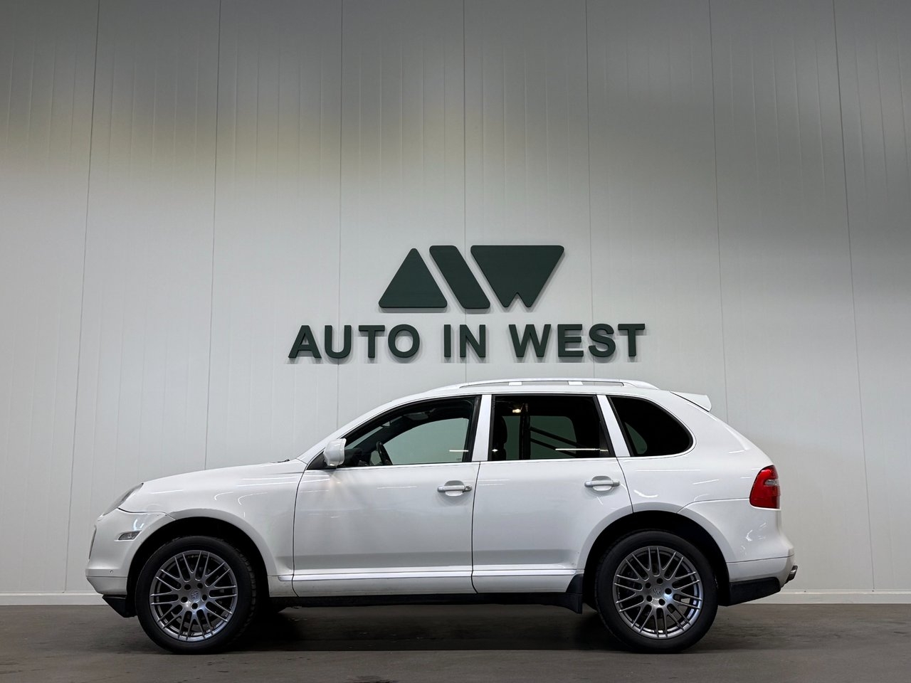 Porsche Cayenne 2010, kuva 3/10