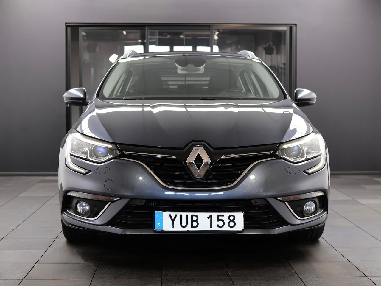 Renault Megane 2018, photo 6/24