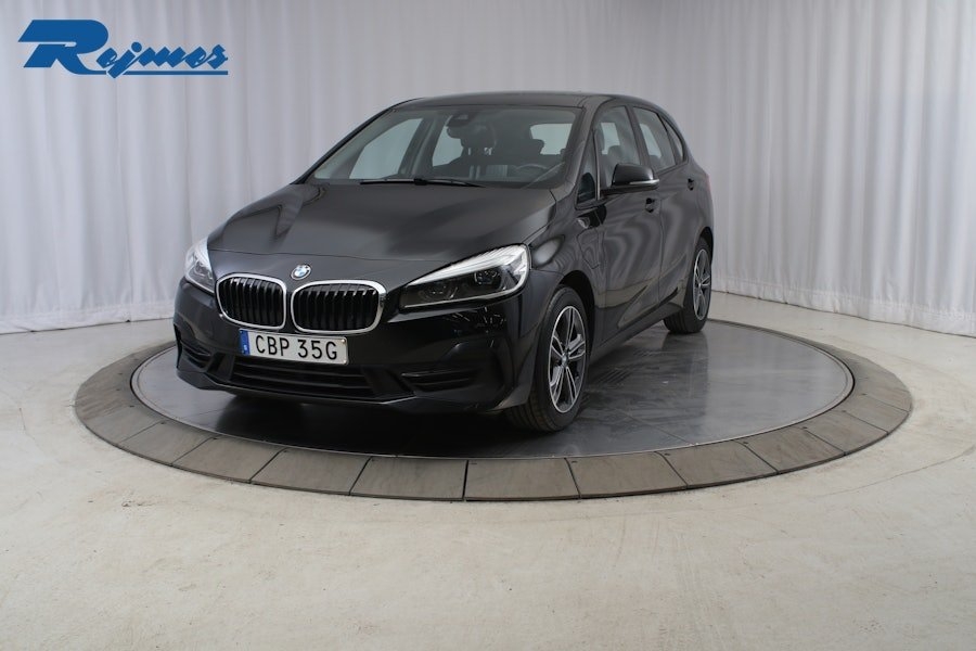 BMW 225