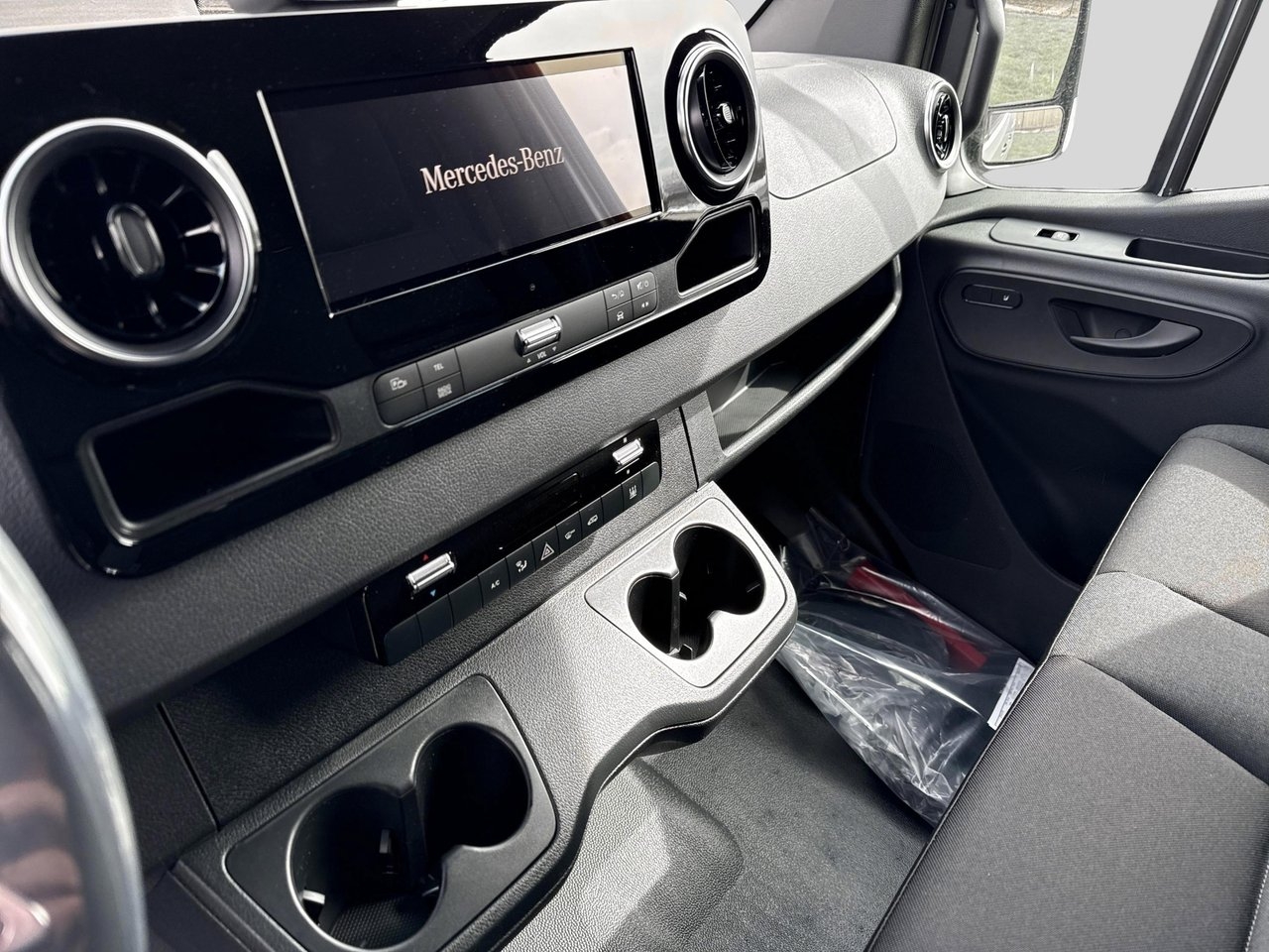 Mercedes-Benz Sprinter 2026, bild 7/10