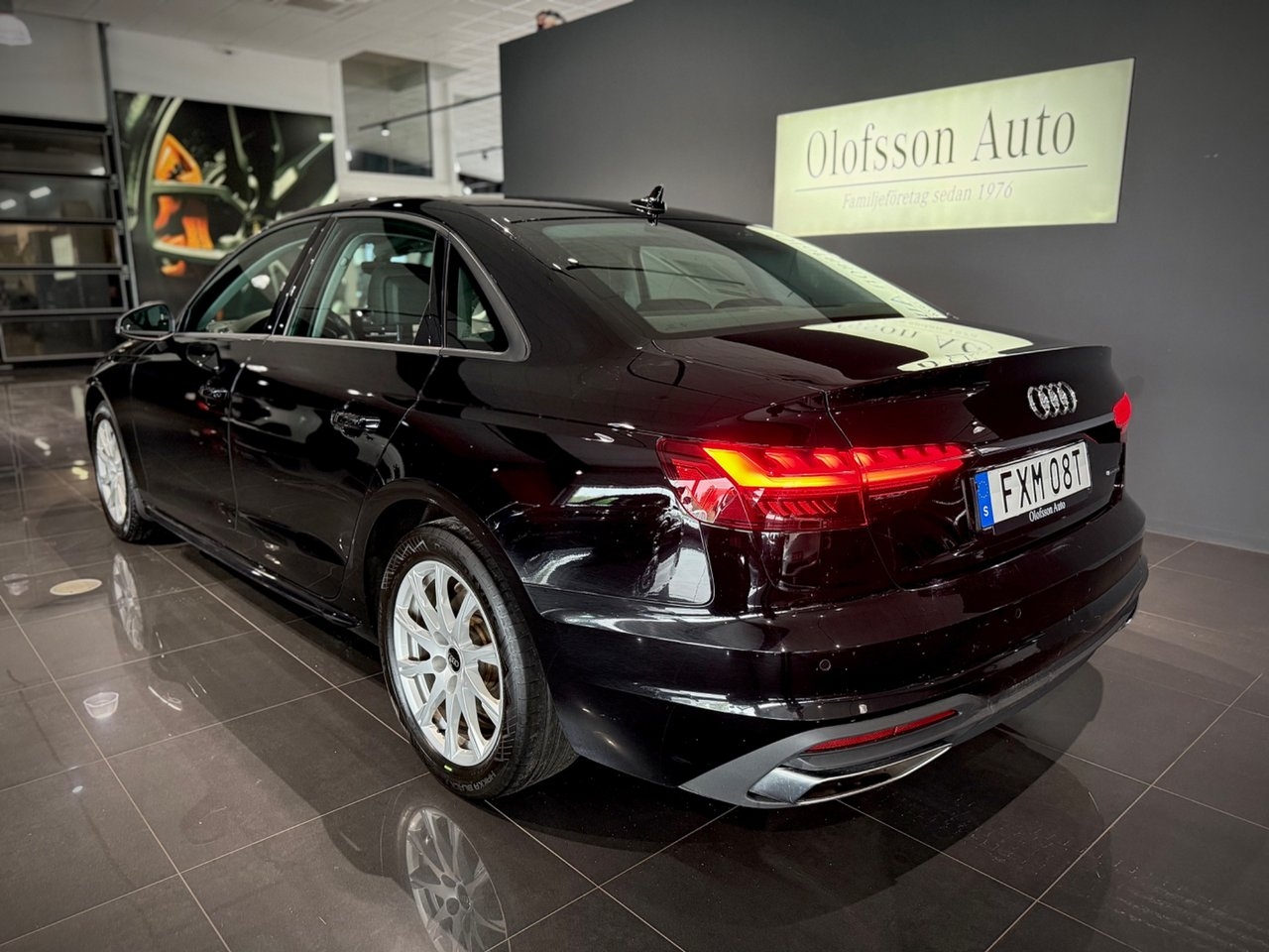 Audi A4 2023, bild 2/10
