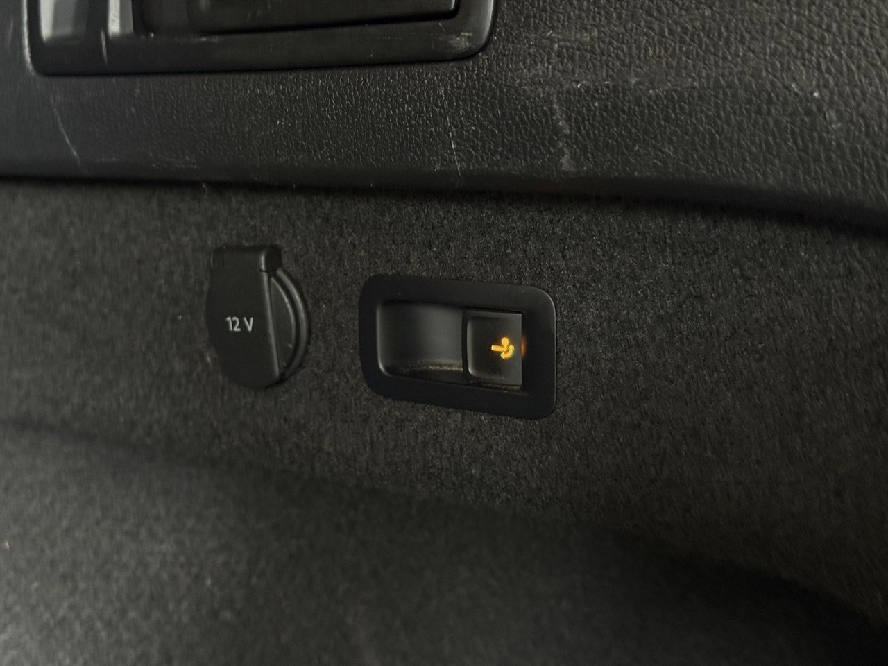Volkswagen Passat 2017, bild 6/10