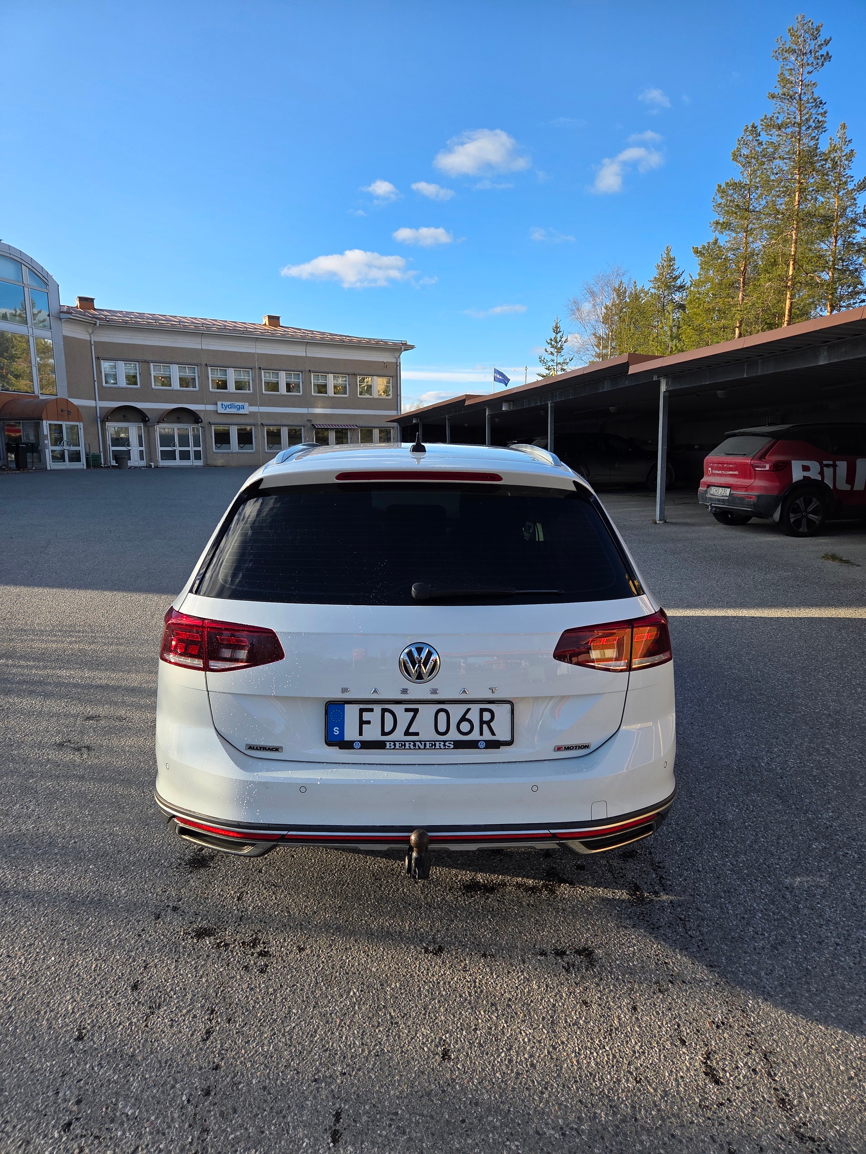 Volkswagen Passat 2020, bild 2/6