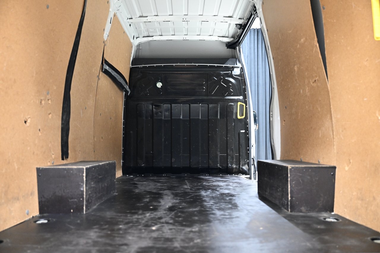 Iveco Daily 136HK L3H2 Automat 2023, bild 7/10