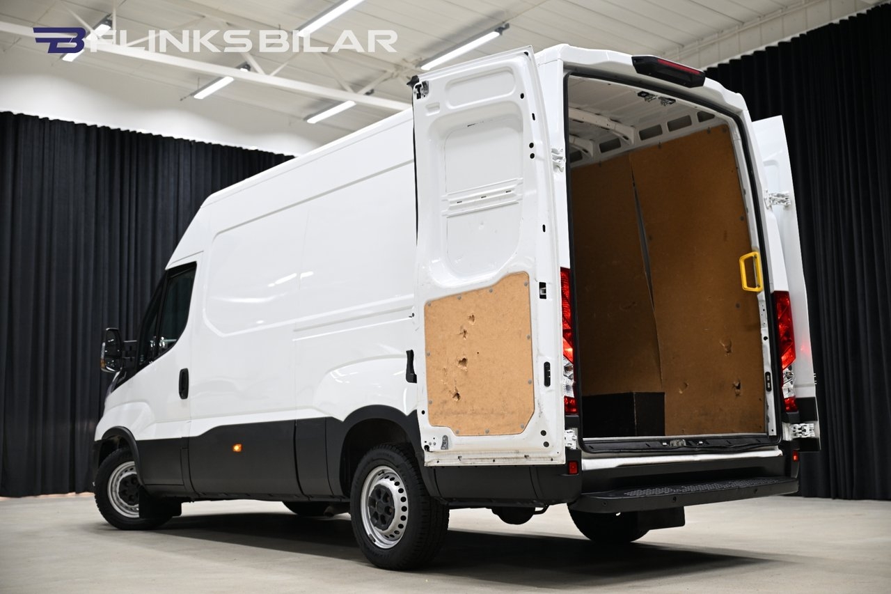 Iveco Daily 136HK L3H2 Automat 2023, bild 5/10