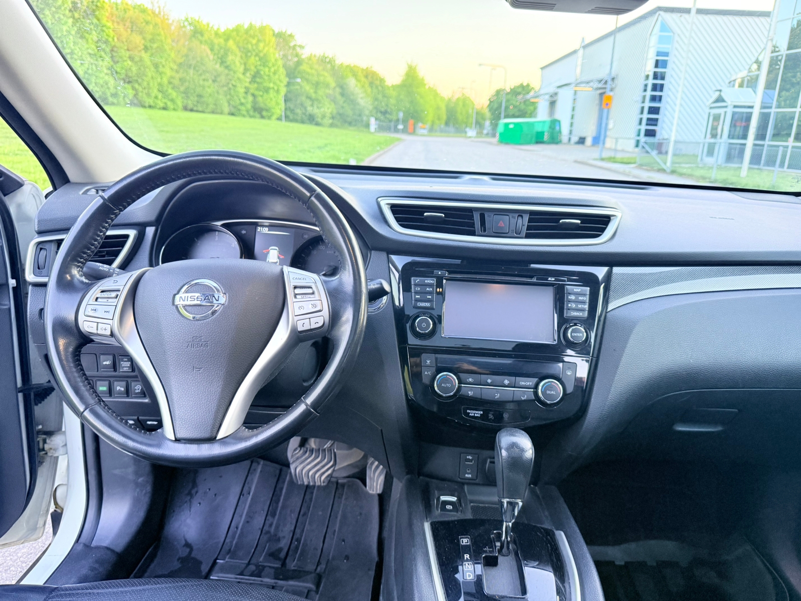 Nissan X-Trail 2016, bild 8/8