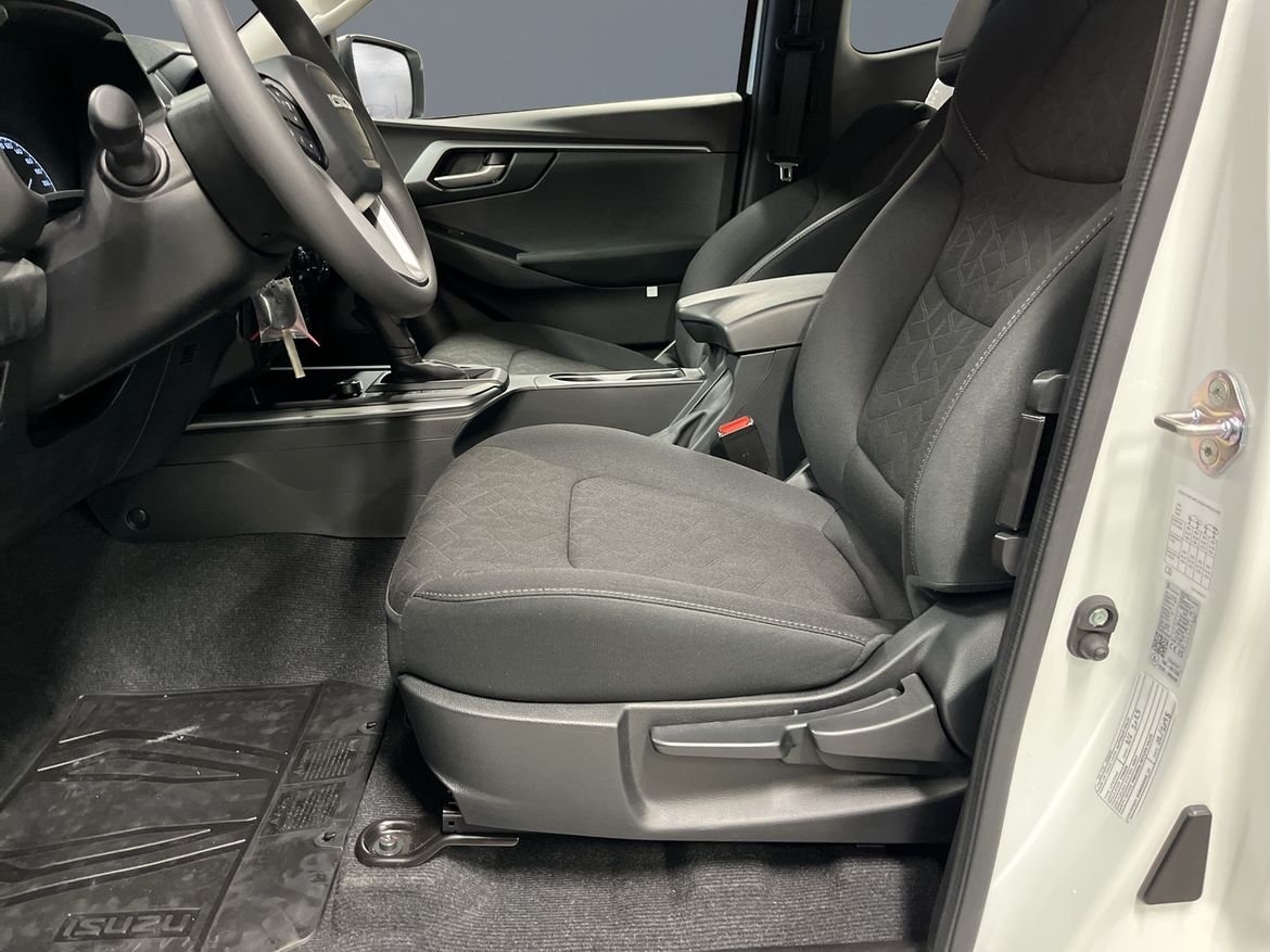 Isuzu D-max XRM EC AT CNG 2024, bild 5/9
