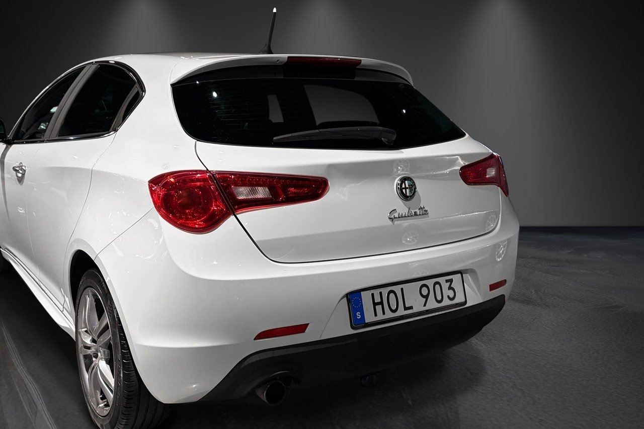 Alfa Romeo Giulietta 2015, kuva 6/10