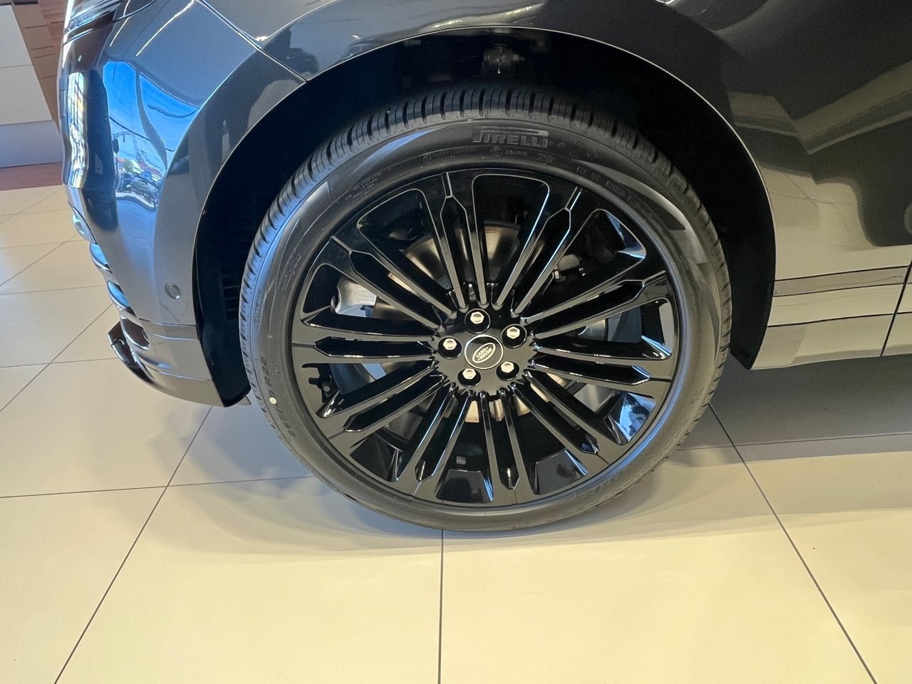 Land Rover Range Rover Velar 2026, bild 3/5