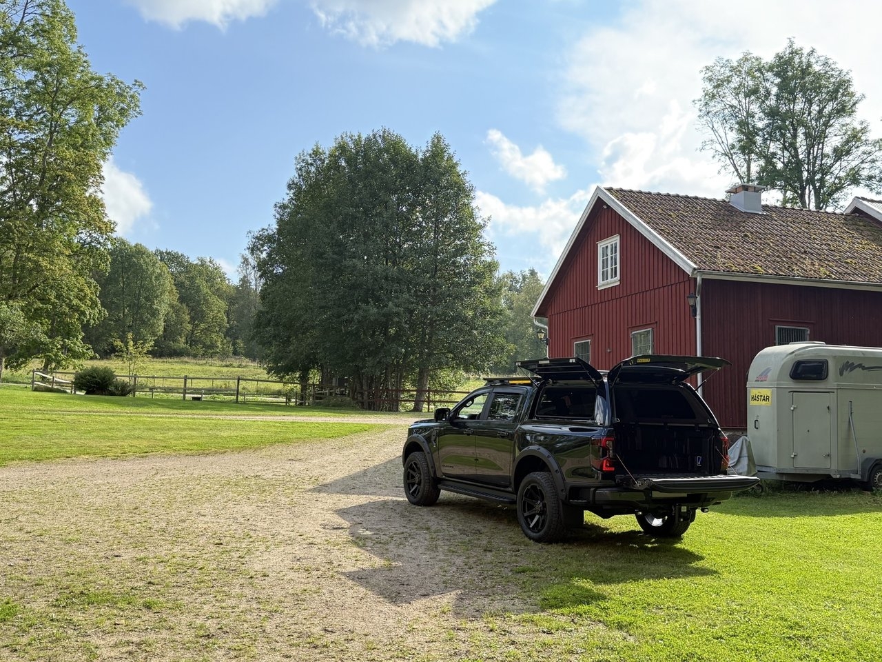 Ford Ranger Wildtrak PHEV Black ED 2026, kuva 6/10