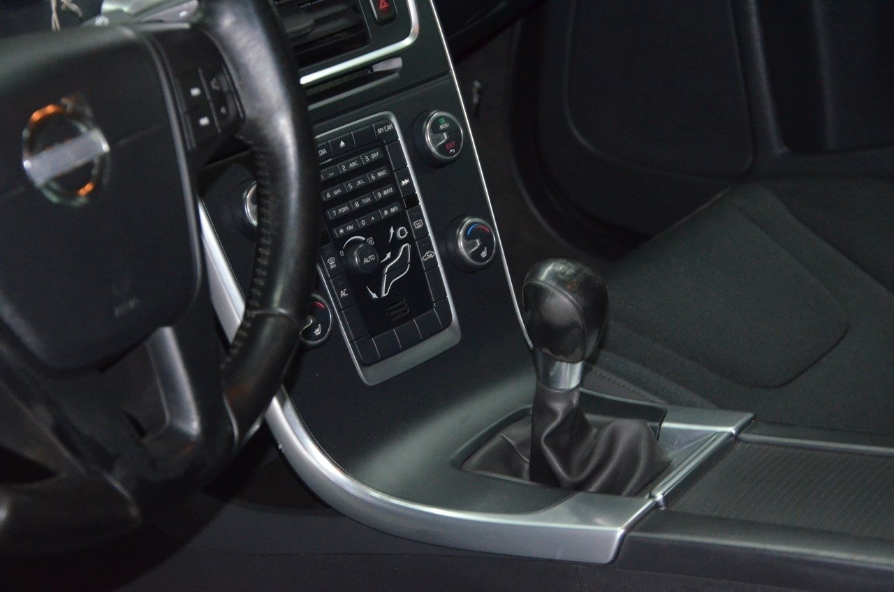 Volvo S60 D5 (205hk) 2011, photo 5/10