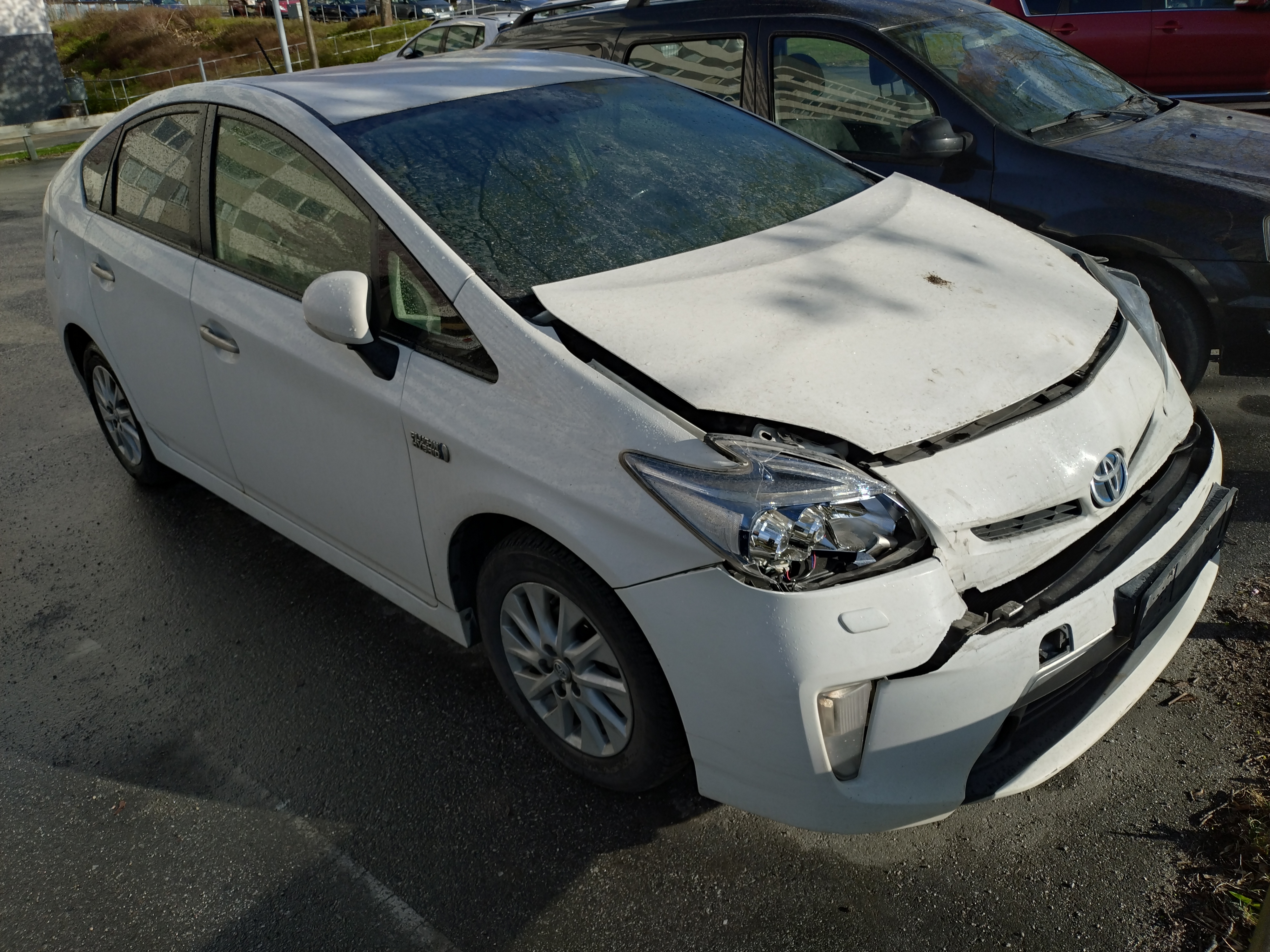 Toyota Prius Plug-in Hybrid 2014, bild 2/5