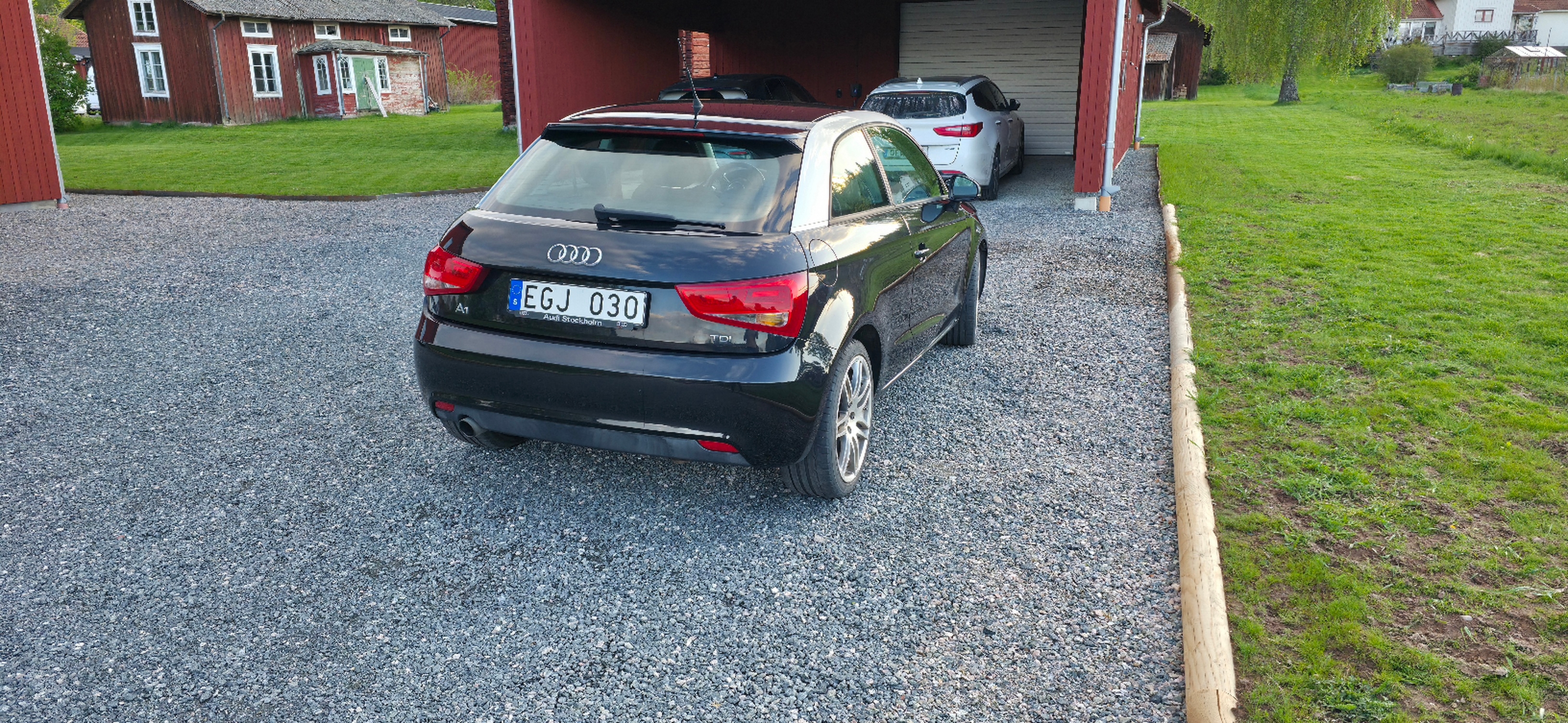 Audi A1 1.6 TDI Manuell 2011, bild 3/6