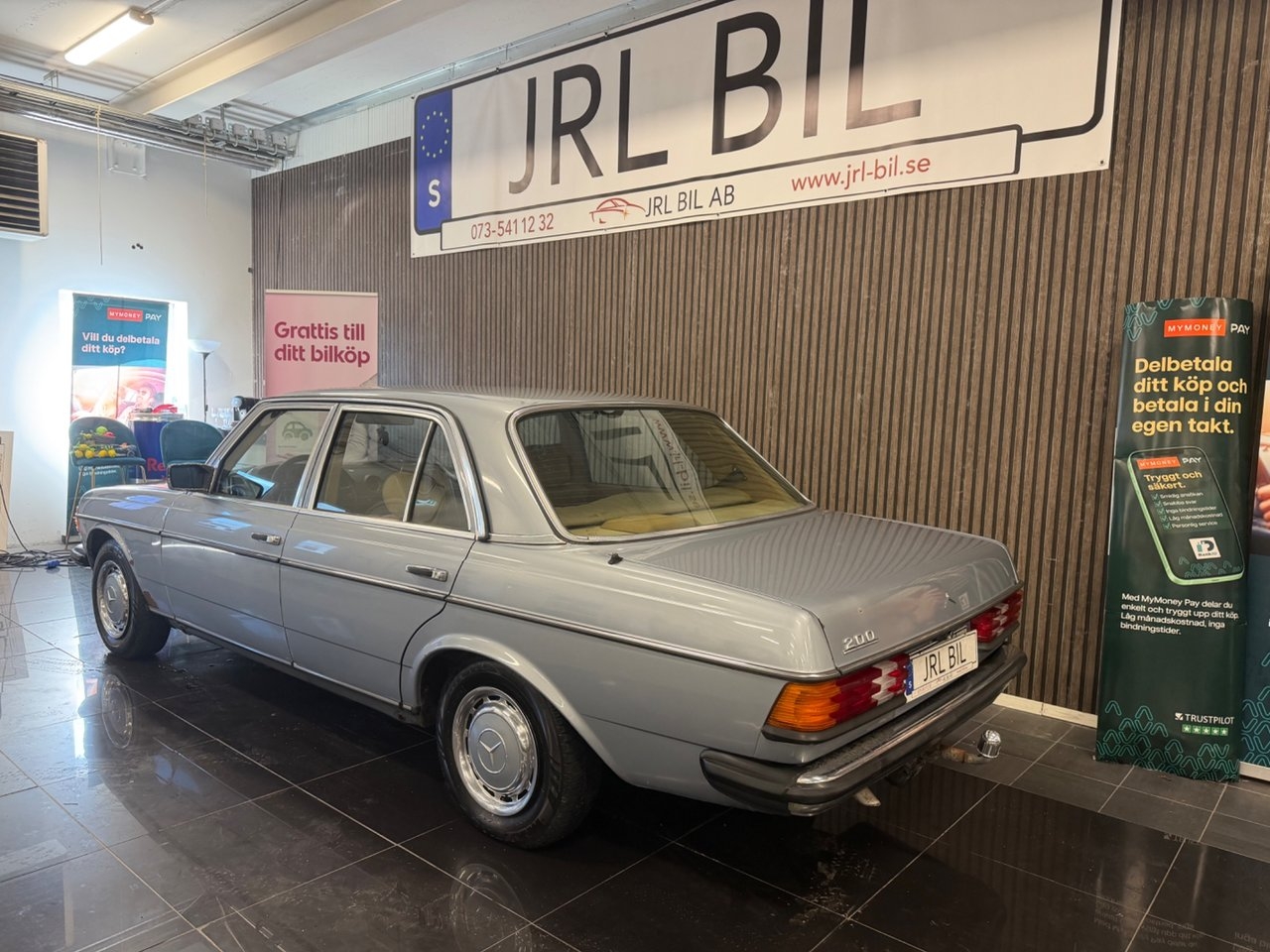 Mercedes-Benz 200 Svensksåld endast 1982, bild 7/10