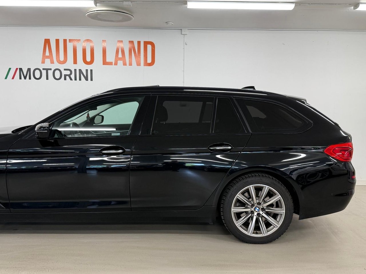BMW 520 d Touring Steptronic Sport line 2018, bild 6/10