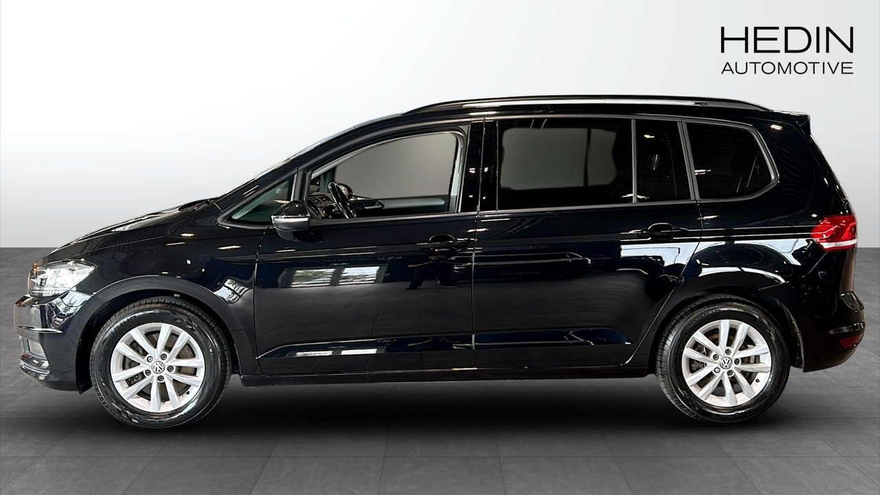 Volkswagen Touran 2018, photo 6/10