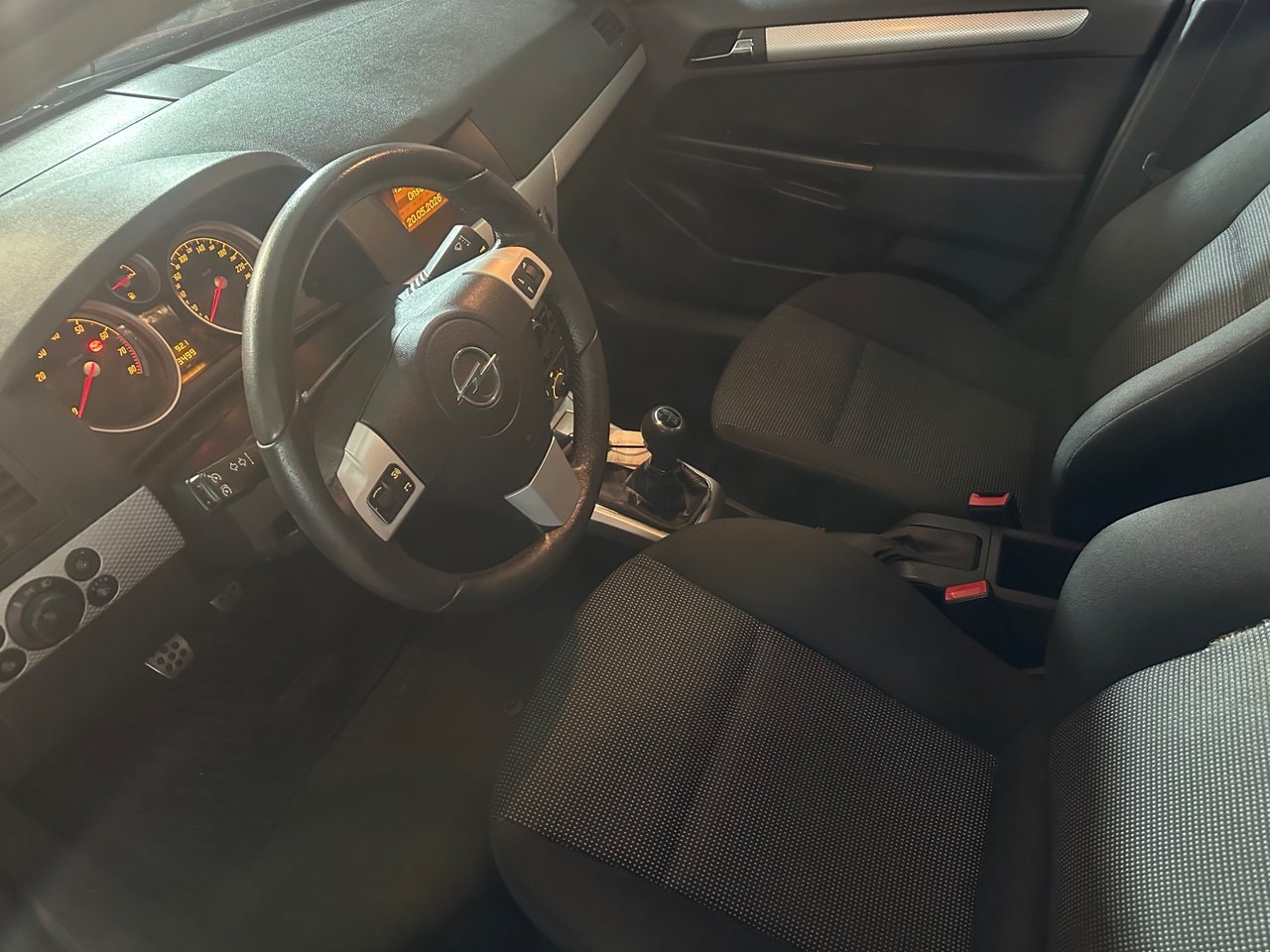 Opel Astra Caravan 2.0 Turbo Ny Servad 2006, bild 6/10