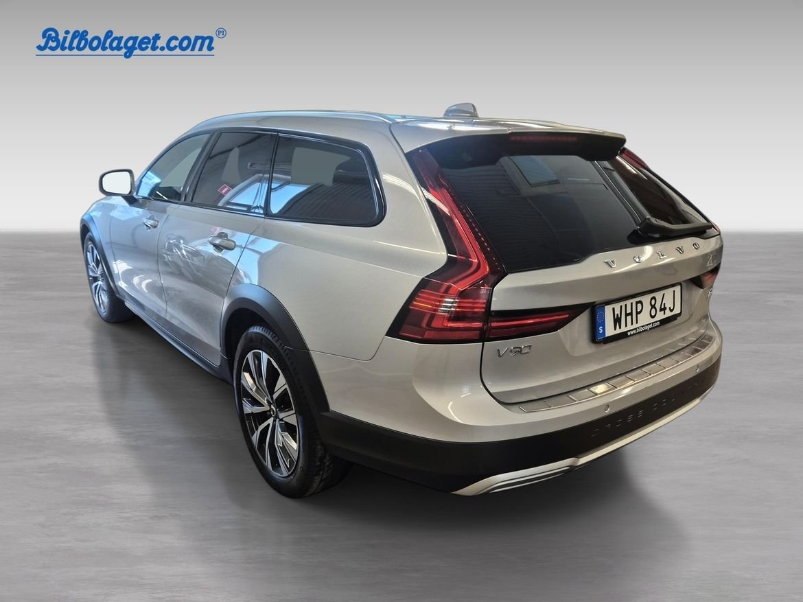 Volvo V90 Cross Country 2024, photo 7/11
