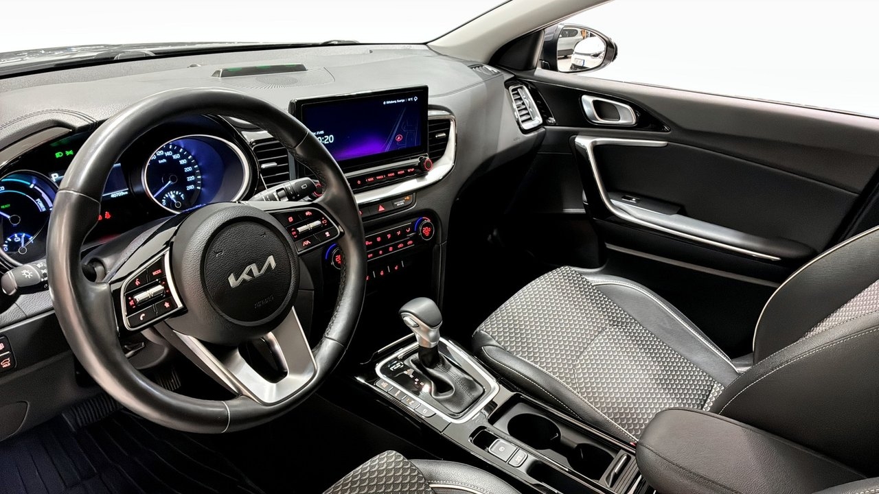 Kia Ceed SW PHEV ADVANCE 2024, photo 7/17