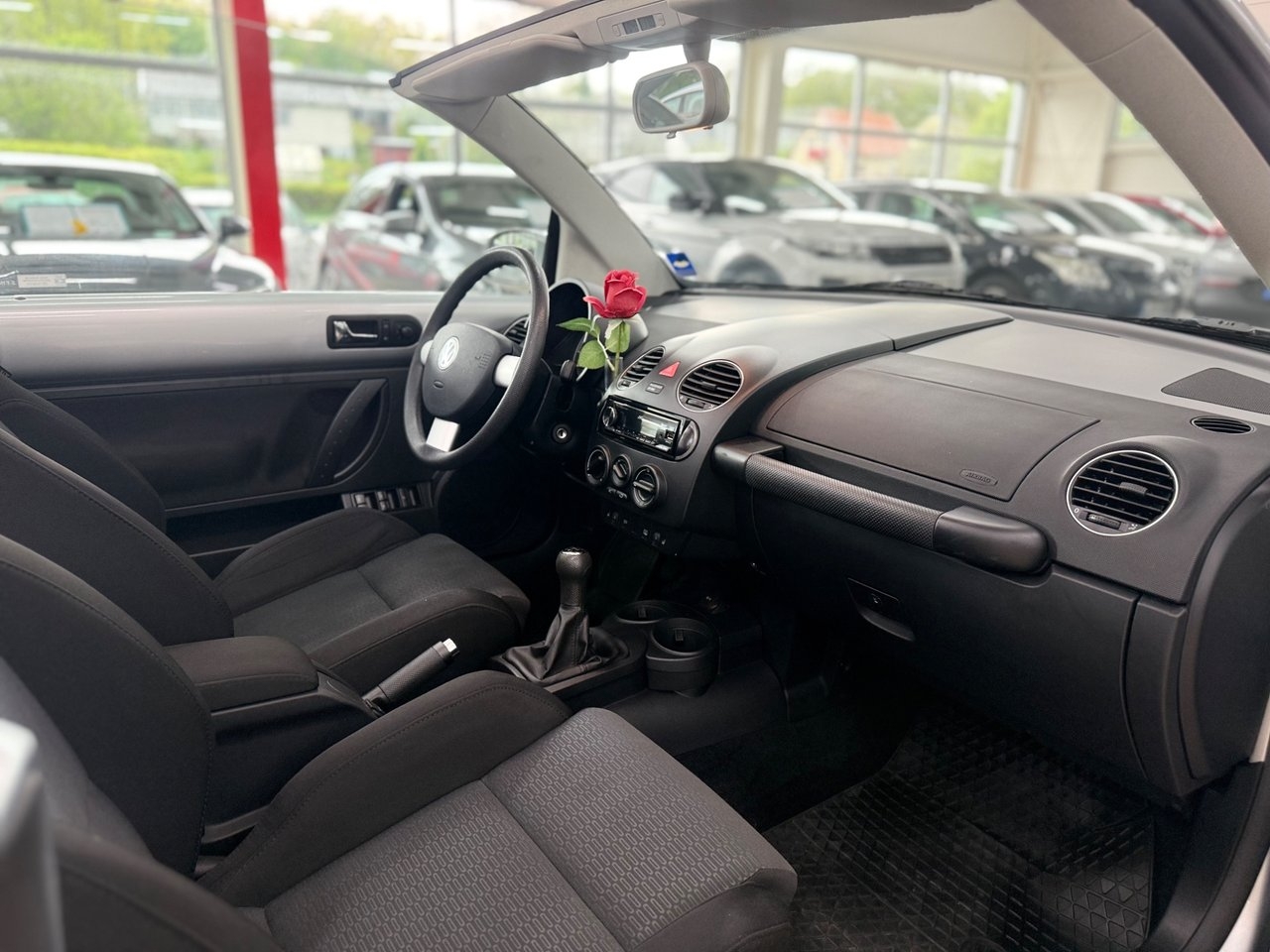 Volkswagen New Beetle 2007, kuva 7/10