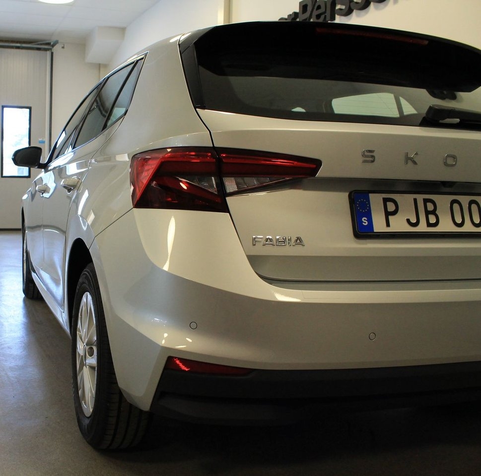 Skoda Fabia TSI 116 HK DSG 2025, bild 3/8
