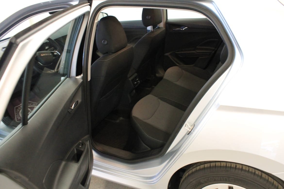 Skoda Fabia TSI 116 HK DSG 2025, bild 7/8