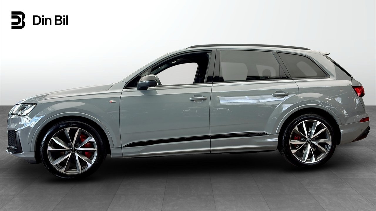 Audi Q7 2023, photo 2/10
