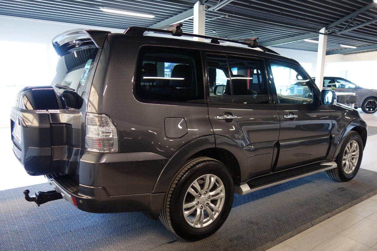Mitsubishi Pajero 3.2 Di-D 4WD Automat 2017, bild 4/6