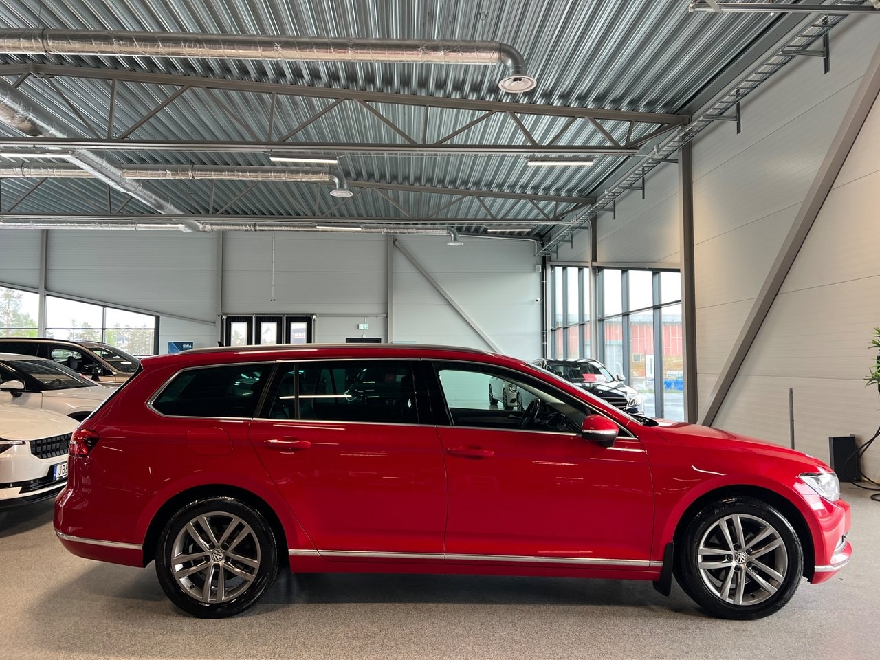 Volkswagen Passat 2018, bild 2/10