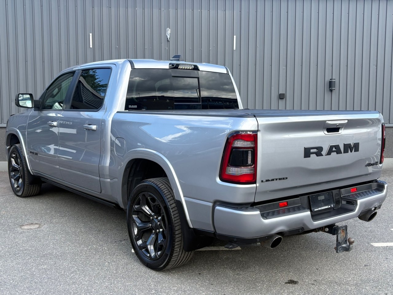 Dodge RAM 1500 Crew Cab 5.7 V8 HEMI 2022, photo 4/10