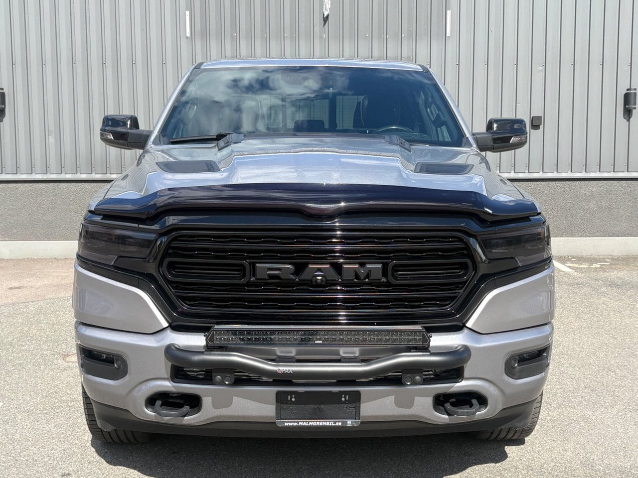 Dodge RAM 1500 Crew Cab 5.7 V8 HEMI 2022, photo 2/10