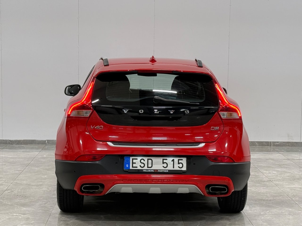 Volvo V40 Cross Country D2 Kinetic 2013, photo 7/22