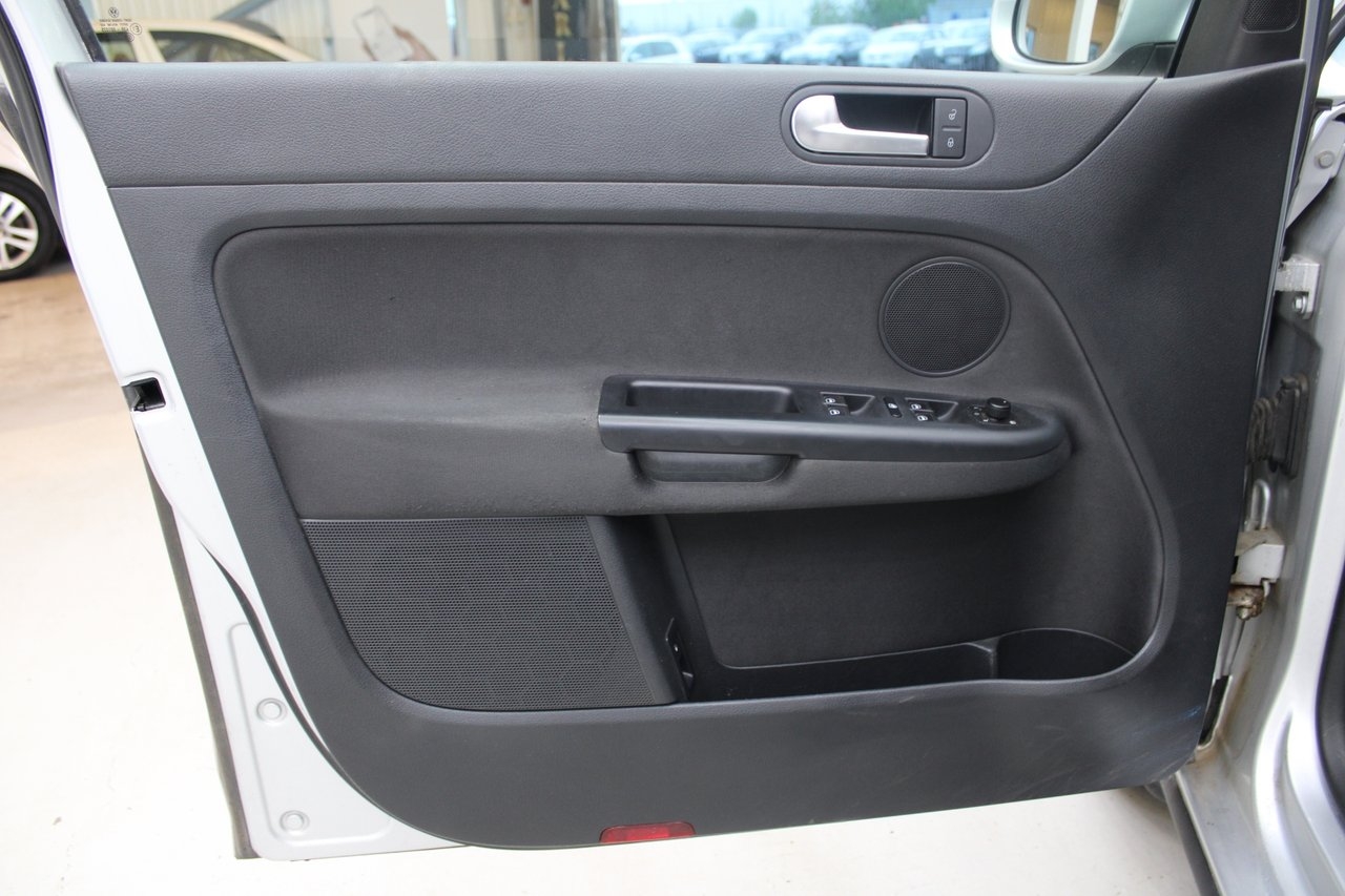 Volkswagen Golf 2011, bild 7/11