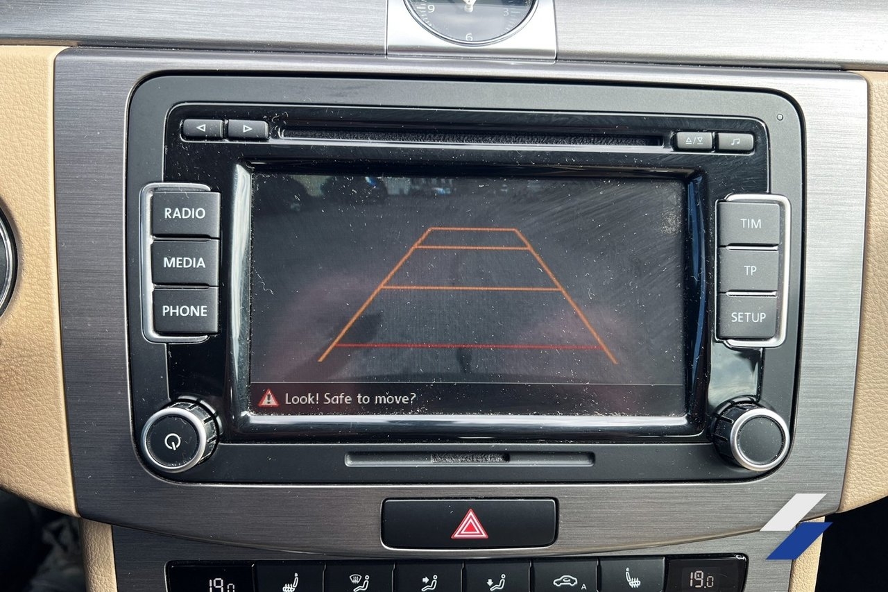 Volkswagen Passat 2014, kuva 6/6