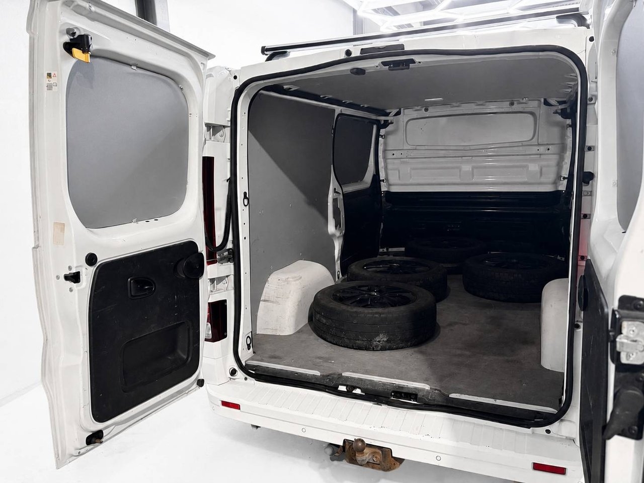 Opel Vivaro 2018, kuva 7/10