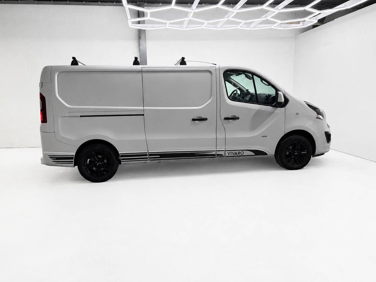 Opel Vivaro 2018, kuva 5/10