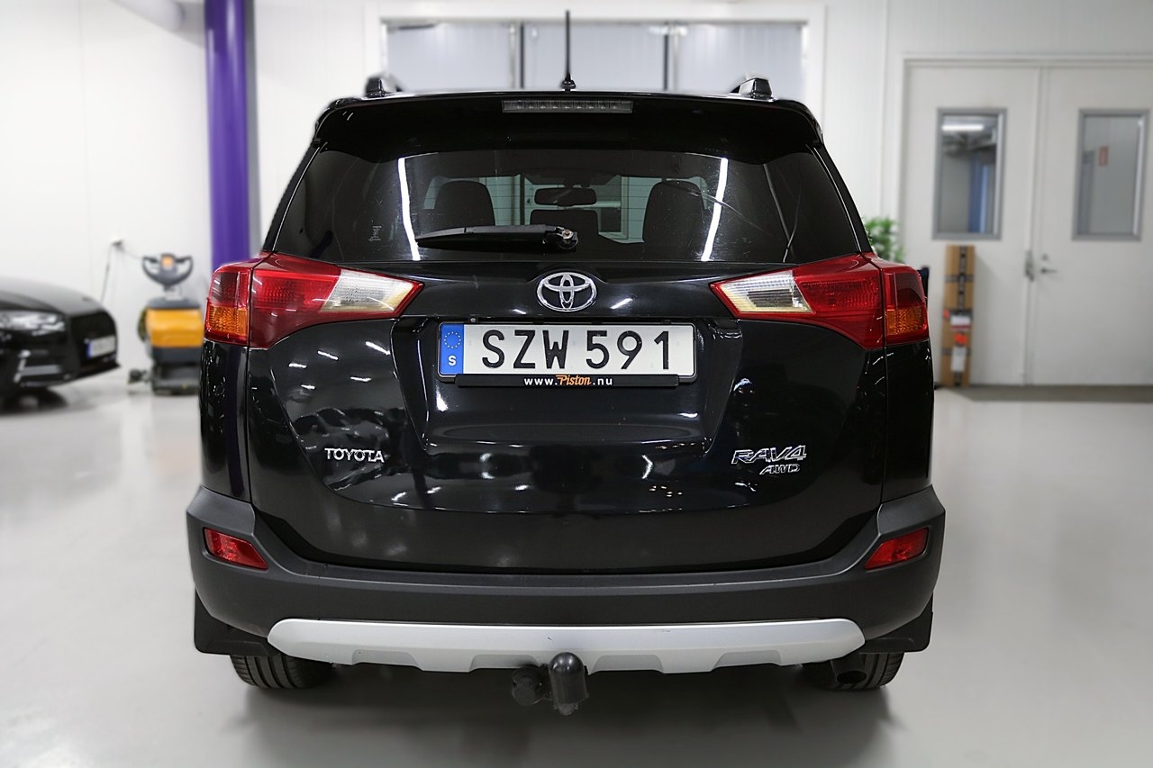 Toyota RAV4 2.0 D-4D AWD EditionFeel 2015, kuva 6/10