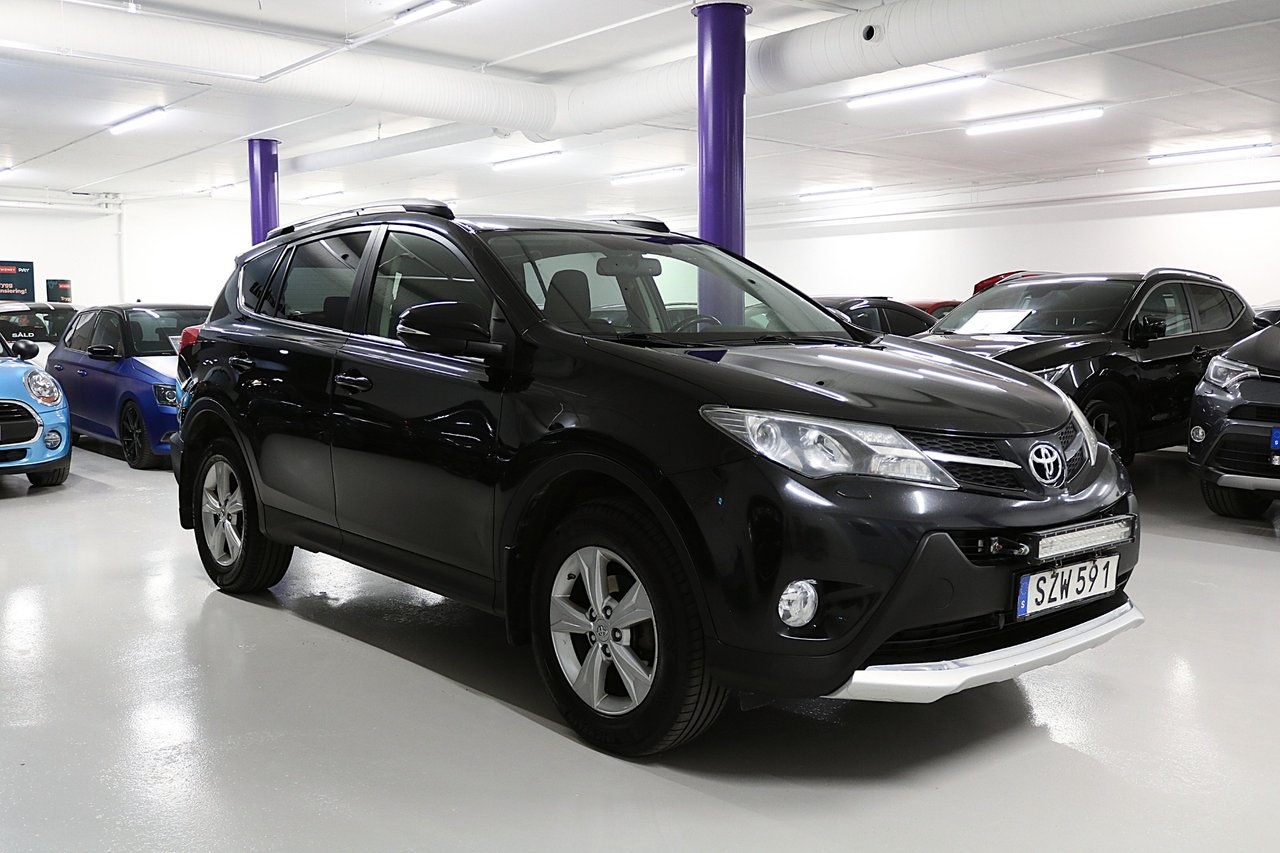 Toyota RAV4 2.0 D-4D AWD EditionFeel 2015, kuva 3/10