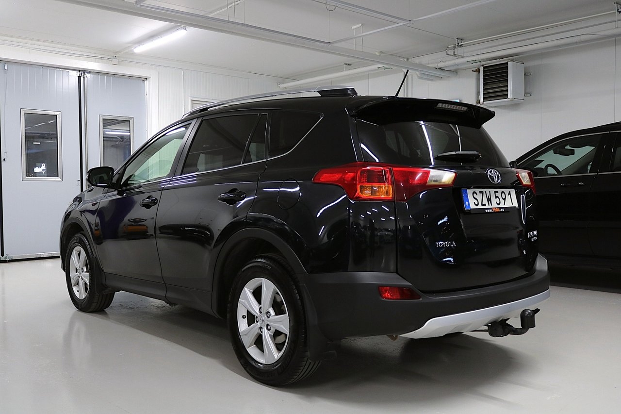 Toyota RAV4 2.0 D-4D AWD EditionFeel 2015, kuva 7/10