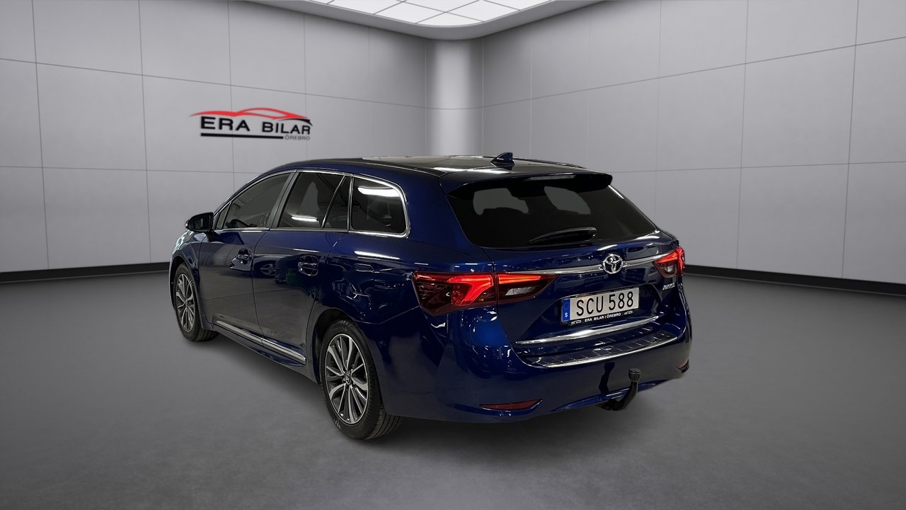 Toyota Avensis Kombi 2.0 D-4D 143HK 2017, bild 4/10
