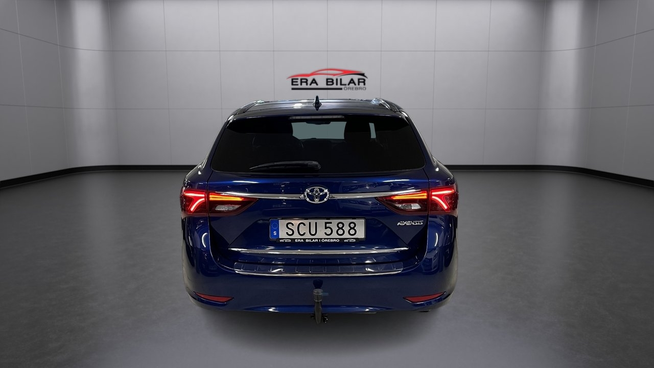 Toyota Avensis Kombi 2.0 D-4D 143HK 2017, bild 5/10