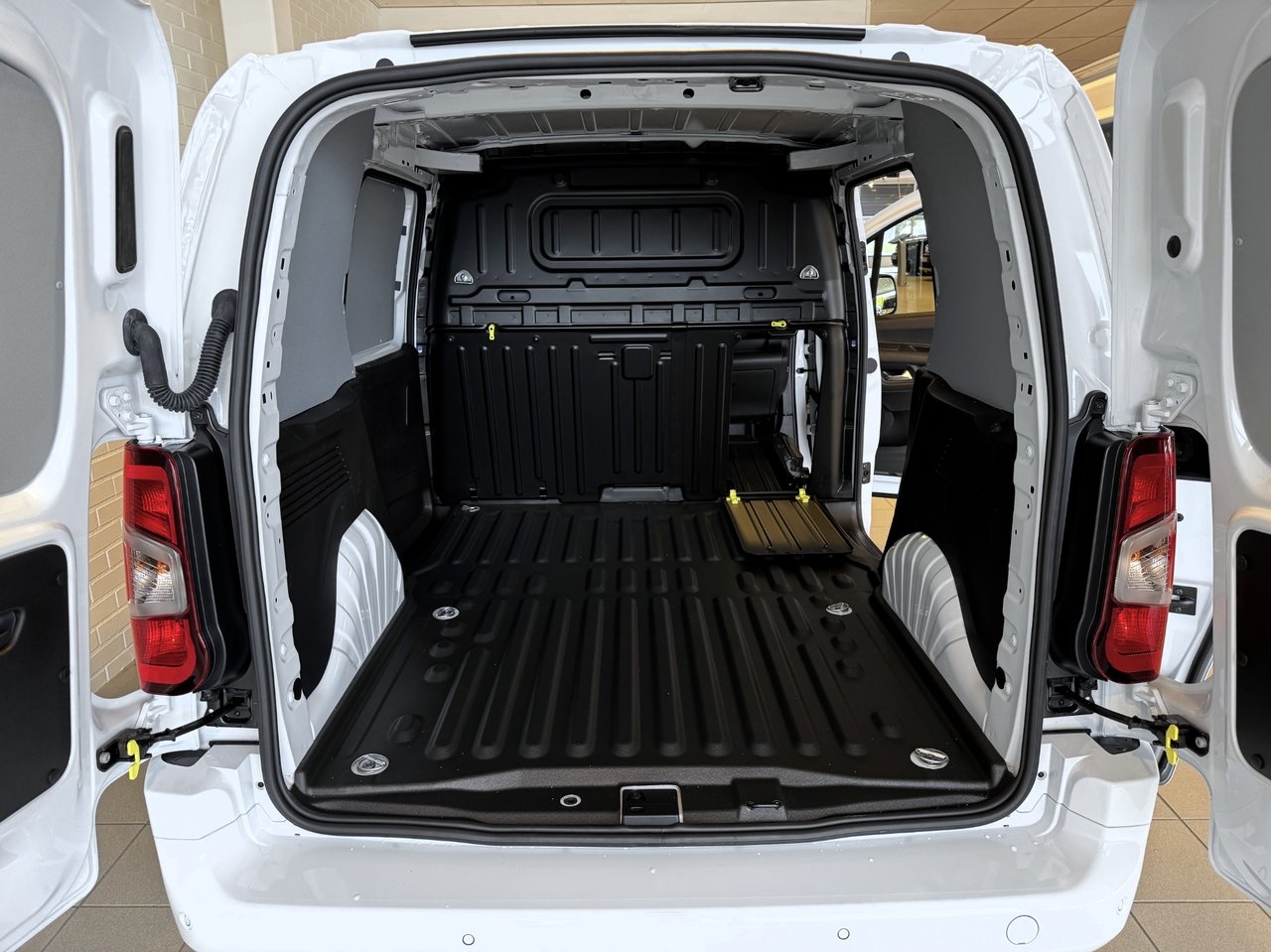 Opel Combo 2025, bild 5/10