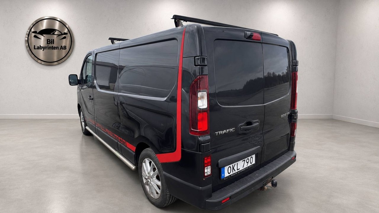 Renault Trafic 2017, photo 3/6