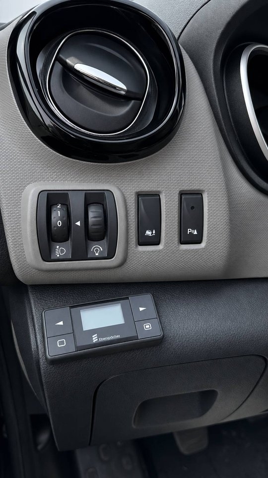 Renault Trafic 2017, photo 5/6