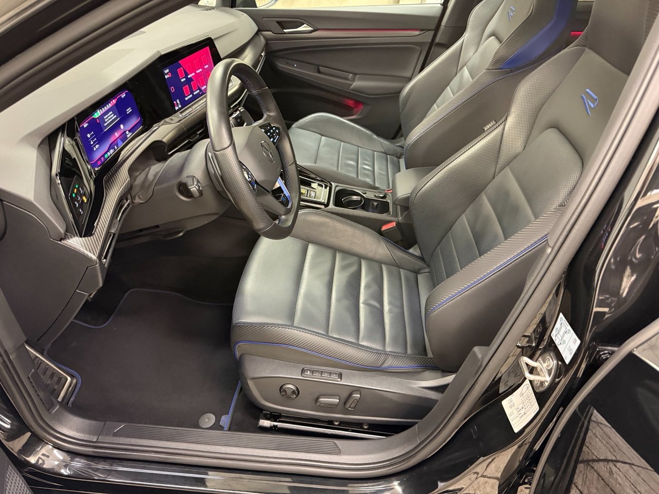Volkswagen Golf 2024, bild 7/10