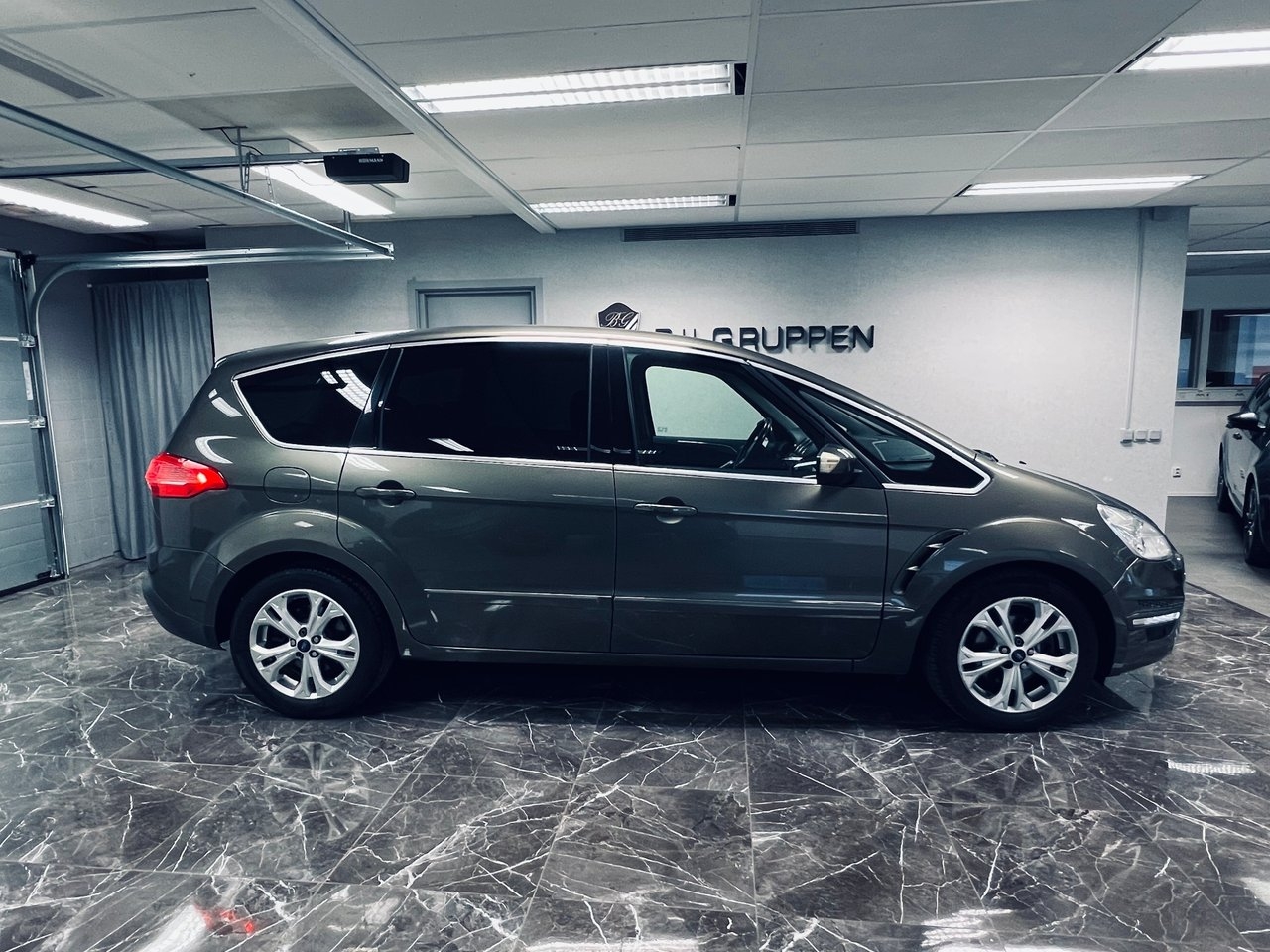 Ford S-MAX 2.0 TDCi 2011, bild 3/10