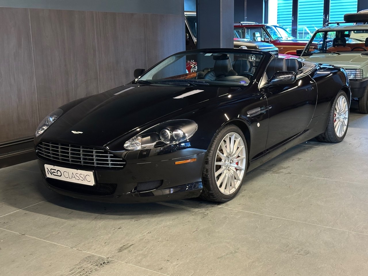 Aston Martin DB9 Volante 5.9 V12 2007, bild 2/10
