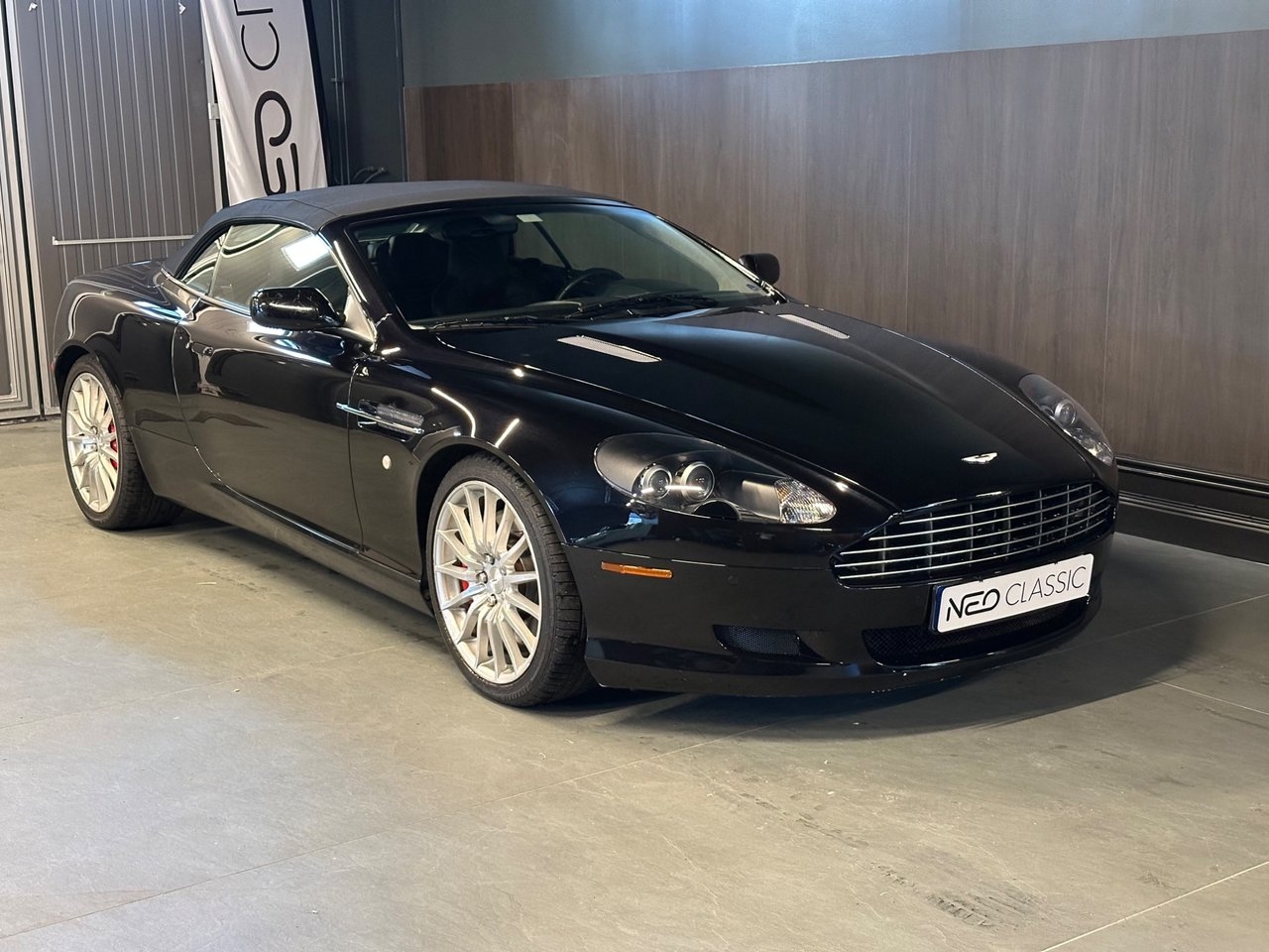 Aston Martin DB9 Volante 5.9 V12 2007, bild 4/10